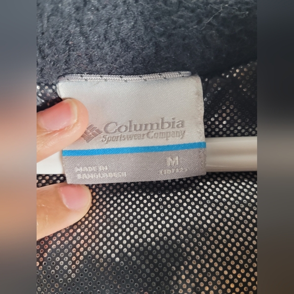 KIds Columbia Black Winter Jacket with Fur Hood - Picture 4 of 4